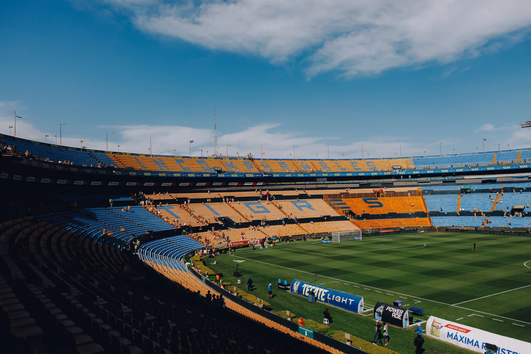 Seat zones around Estadio Universitario viewed from the stands