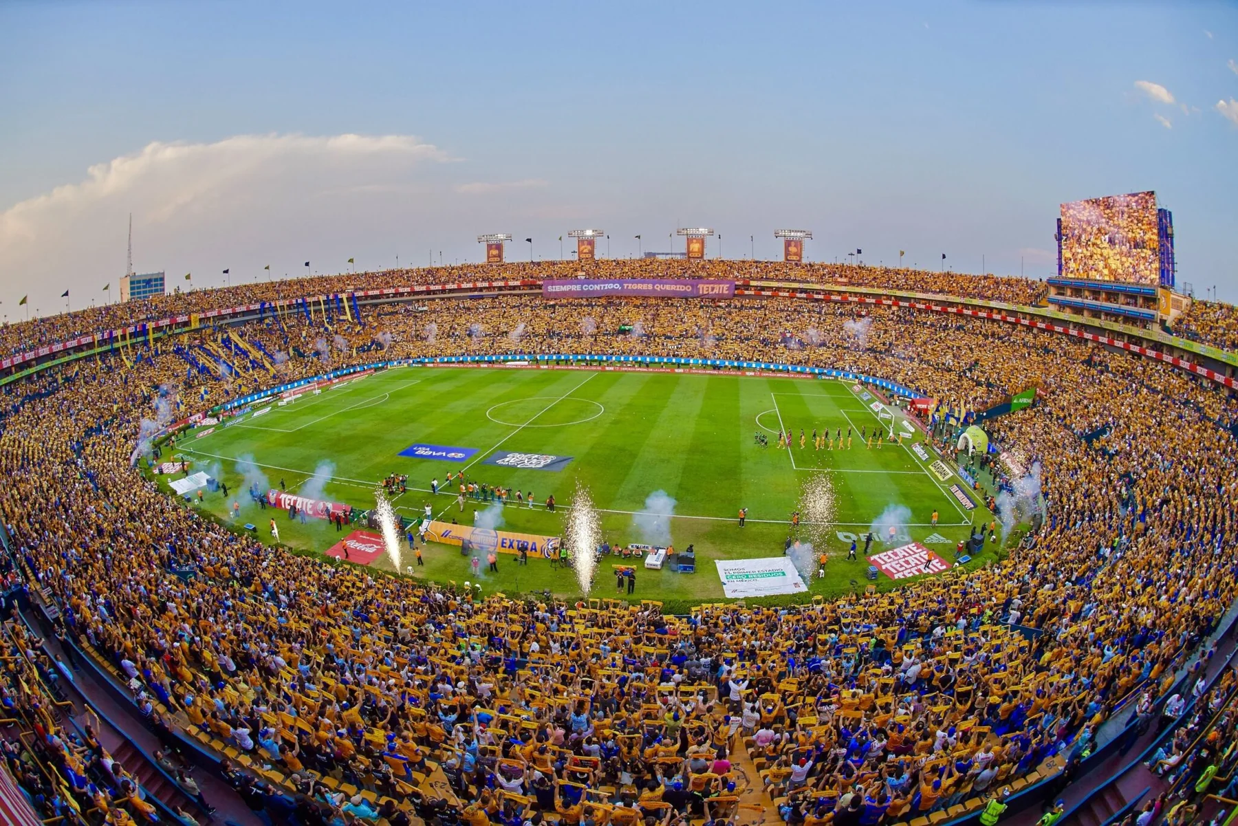 Full Estadio Universitario before a Tigres home match